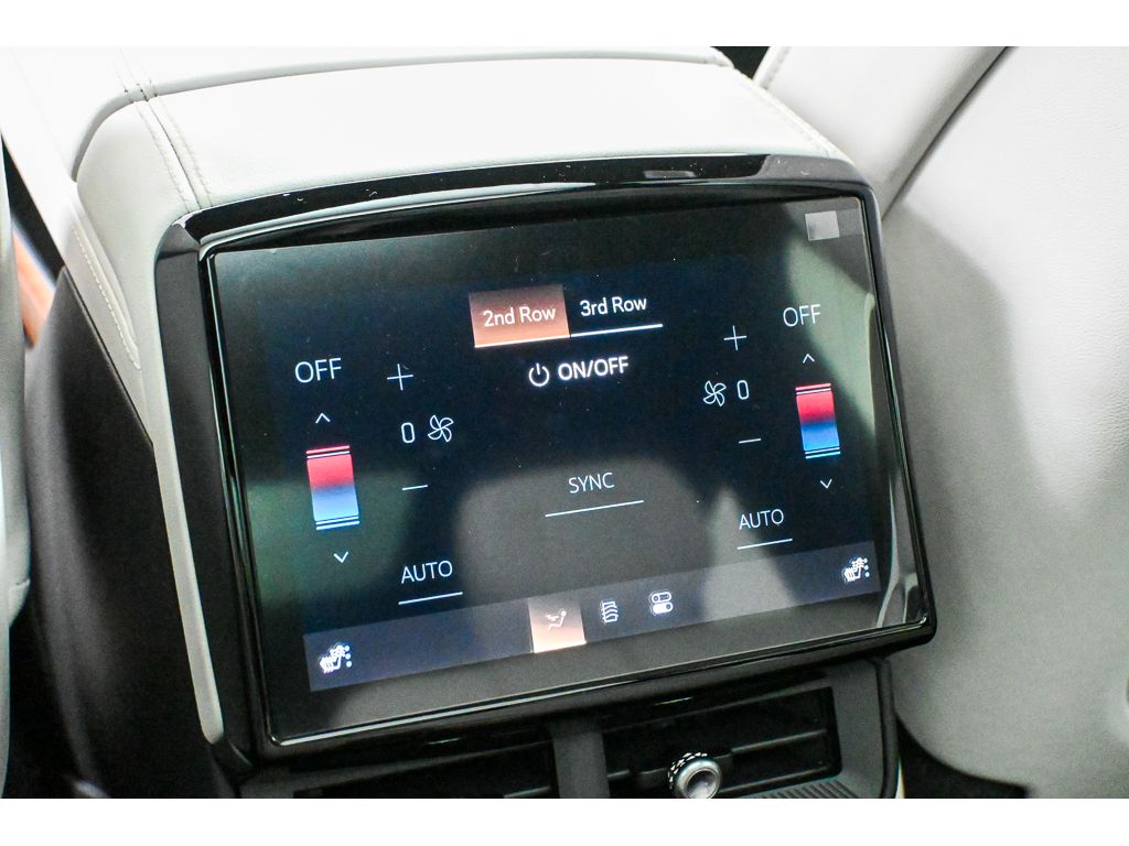 2027 Cadillac VISTIQ Sport - Photo 15