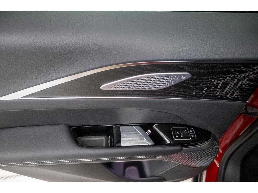 2026 Cadillac LYRIQ V Premium - Photo 11