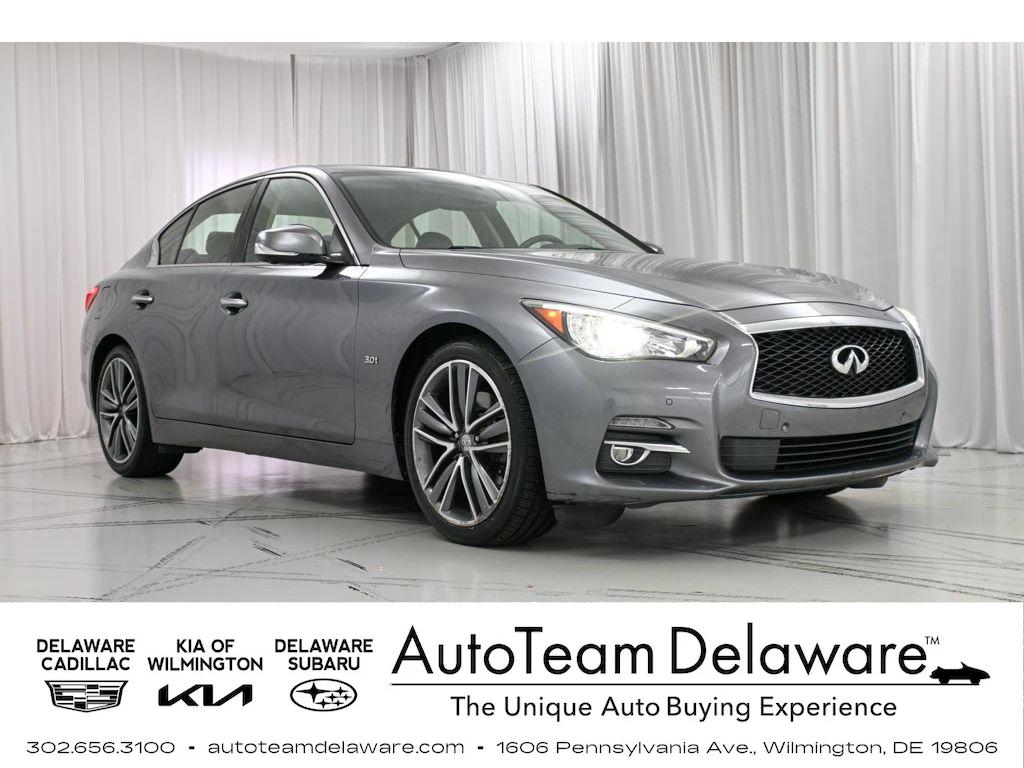 2017 INFINITI Q50 Premium