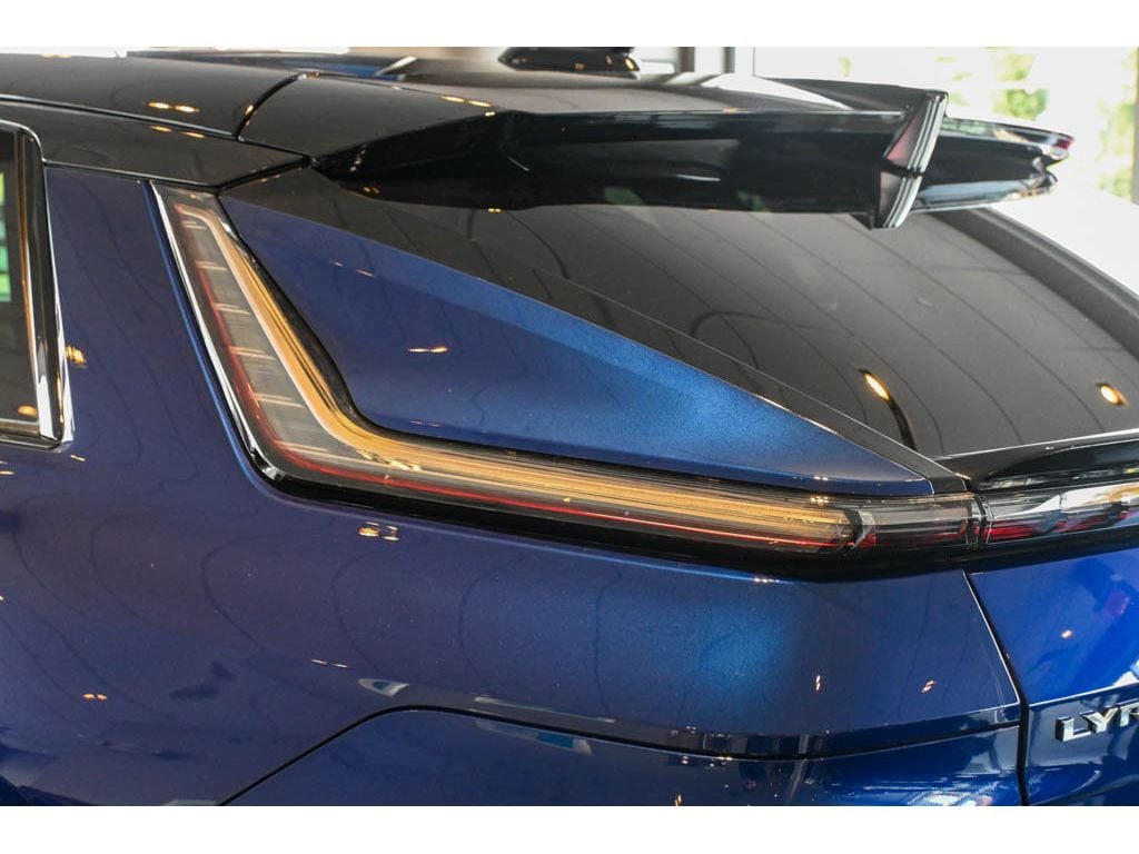2026 Cadillac LYRIQ V Premium - Photo 11