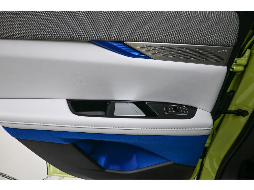 2027 Cadillac OPTIQ Sport - Photo 12