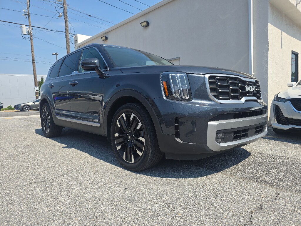 Used 2023 Kia Telluride SX
