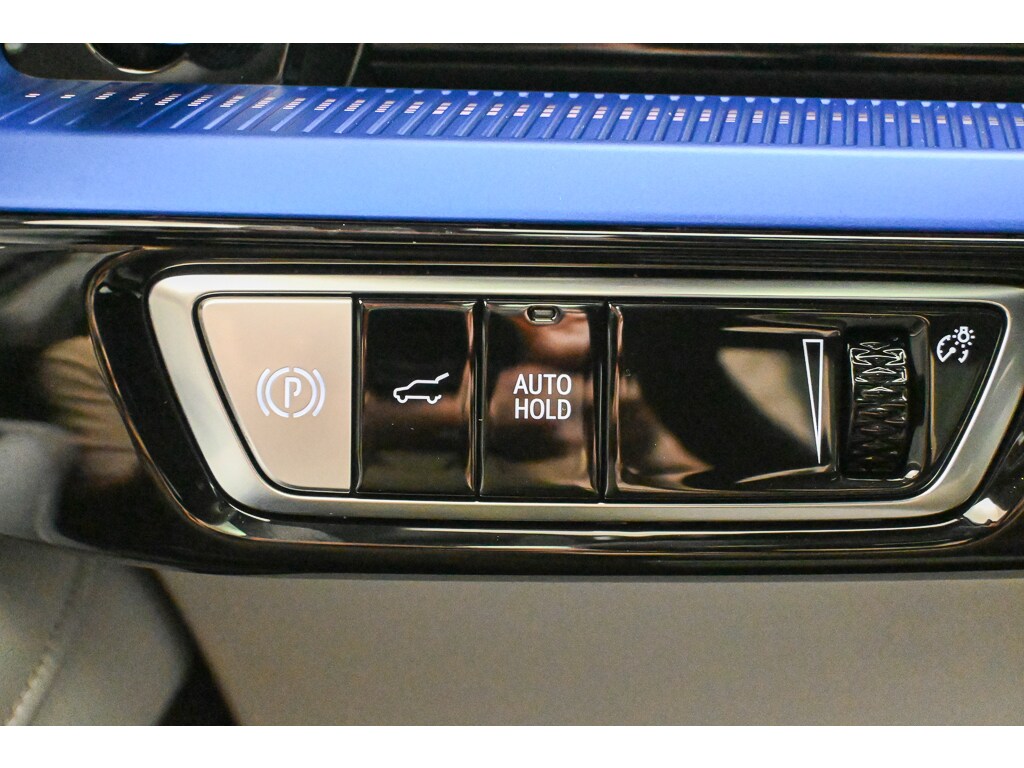 2027 Cadillac OPTIQ Sport - Photo 25