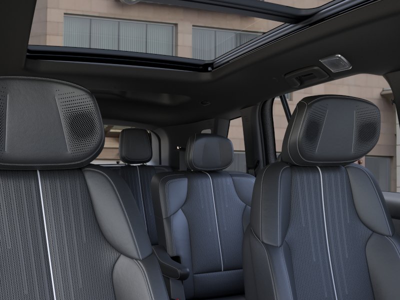 2027 Cadillac VISTIQ Sport - Photo 24