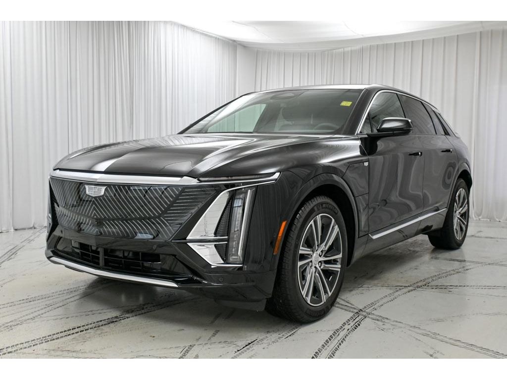 New 2026 CADILLAC LYRIQ Luxury SUV