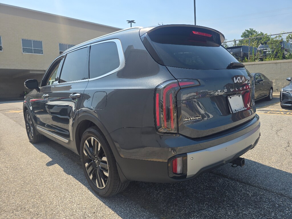 Used 2023 Kia Telluride SX