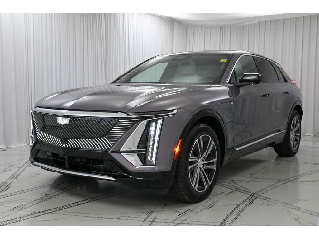New 2026 CADILLAC LYRIQ Luxury SUV