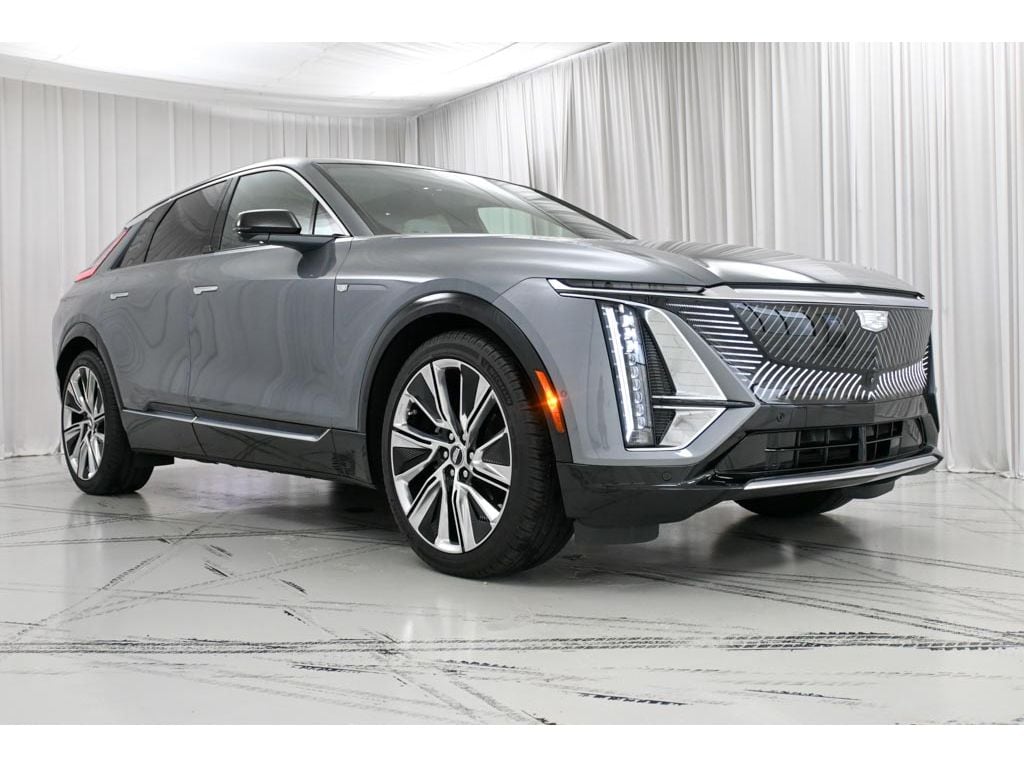 Used 2023 Cadillac LYRIQ Luxury with VIN 1GYKPMRK5PZ000933 for sale in Wilmington, DE