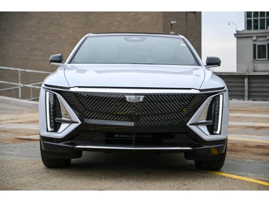 New 2026 CADILLAC LYRIQ Luxury SUV