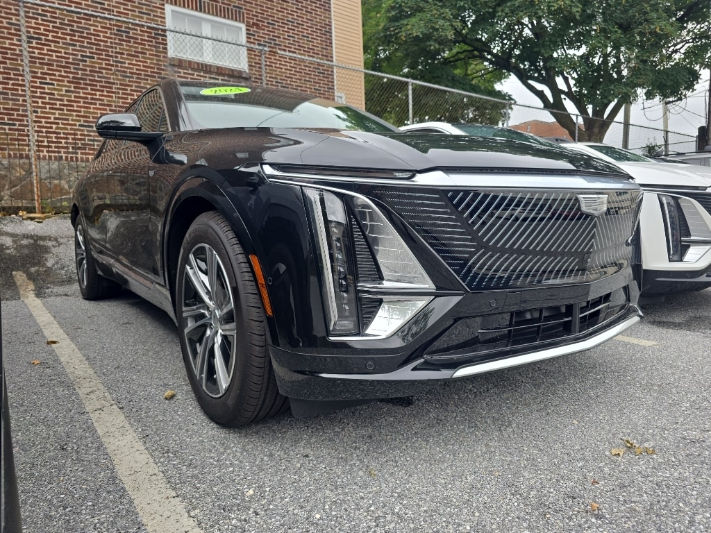 Used 2024 CADILLAC LYRIQ Luxury 1 SUV