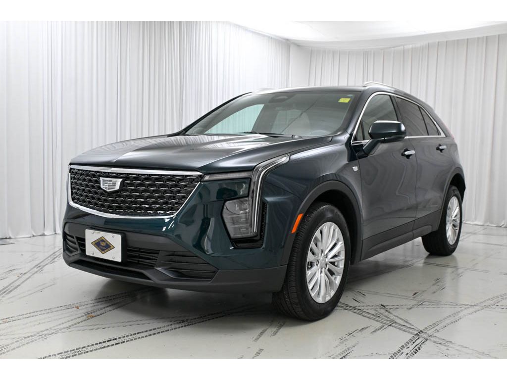 2024 Cadillac XT4 Luxury photo 4