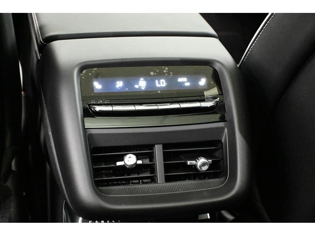 2026 Cadillac LYRIQ V Premium - Photo 15