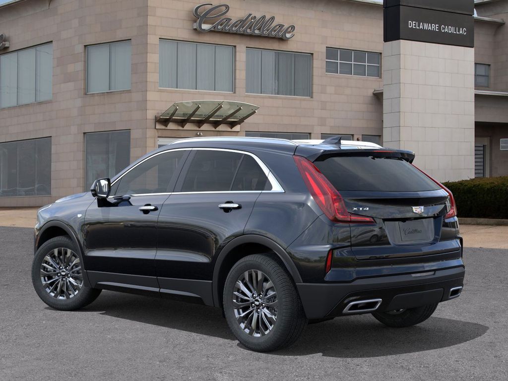 2025 Cadillac XT4 Premium Luxury photo 2