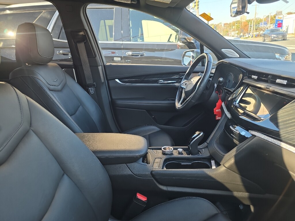 2020 Cadillac XT6 Premium Luxury photo 2