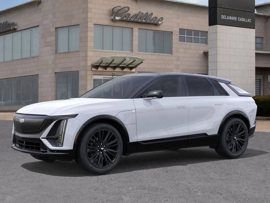 2026 Cadillac Lyriq Sport photo 2