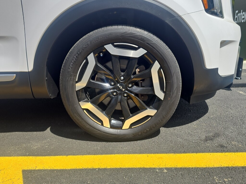 Used 2023 Kia Telluride S