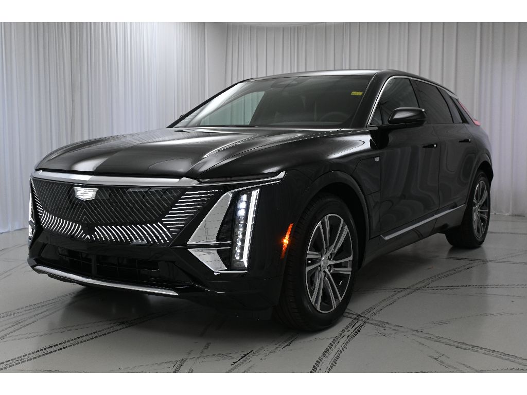 2025 Cadillac Lyriq Luxury photo 4
