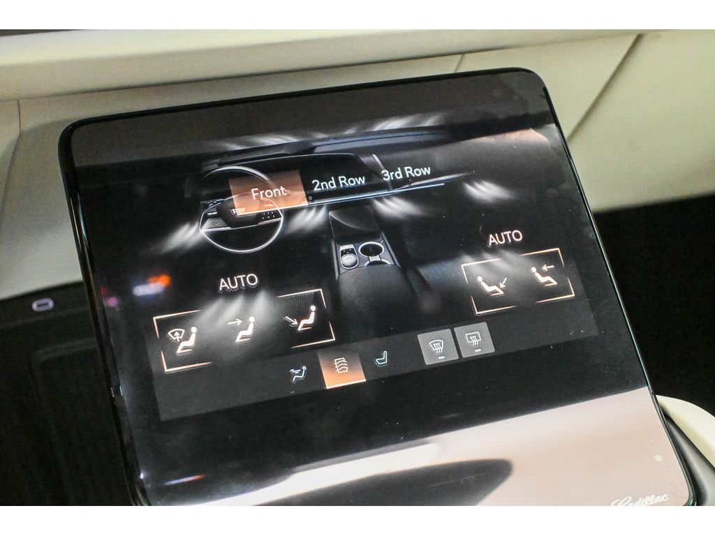 2027 Cadillac VISTIQ Sport - Photo 33