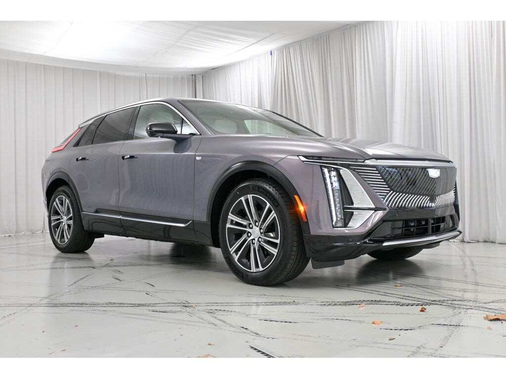 New 2026 CADILLAC LYRIQ Luxury SUV