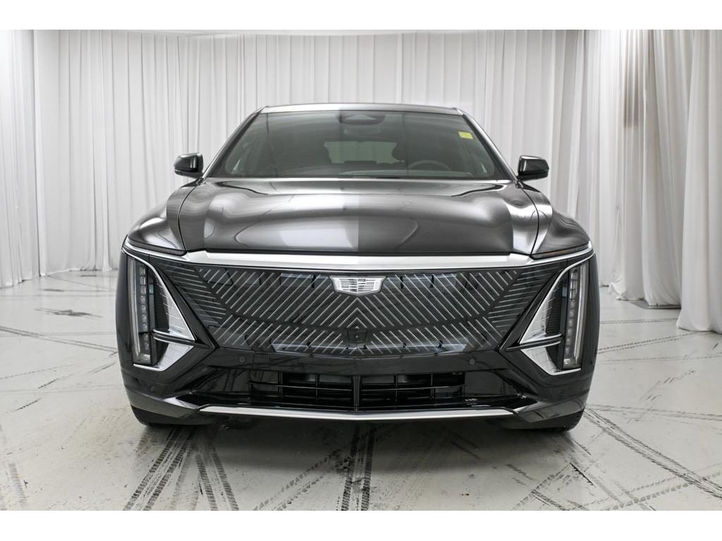 New 2026 CADILLAC LYRIQ Luxury SUV