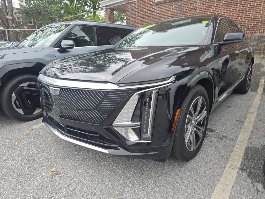 Used 2024 CADILLAC LYRIQ Luxury 1 SUV
