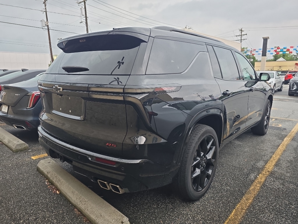 Used 2024 Chevrolet Traverse RS SUV