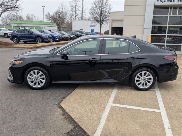 2024 Toyota Camry LE photo 4