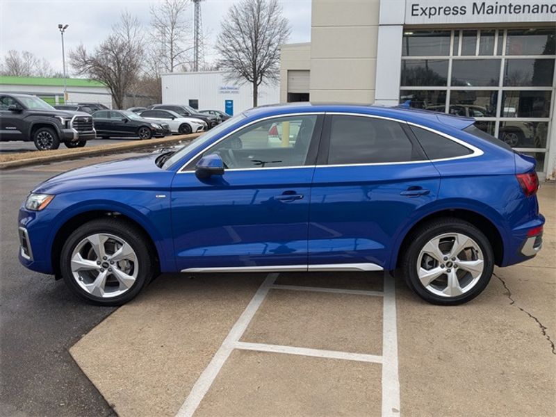 2022 Audi Q5 Sportback S line Premium Plus photo 4