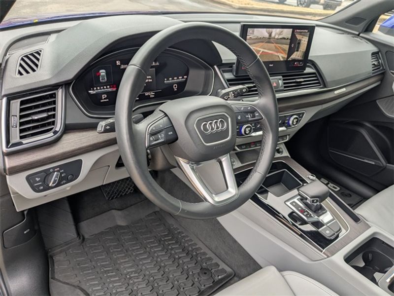 2022 Audi Q5 Sportback S line Premium Plus photo 3