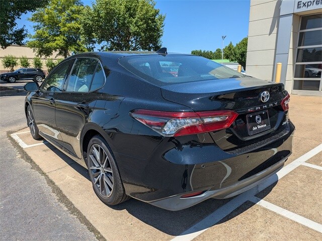 2023 Toyota Camry XLE photo 4