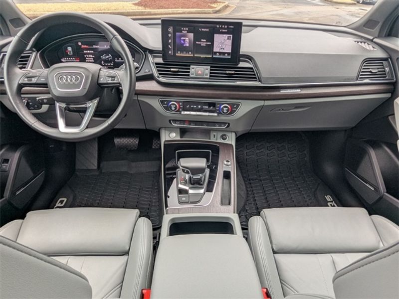 2022 Audi Q5 Sportback S line Premium Plus photo 2