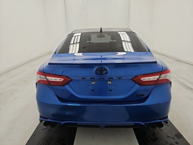 2020 Toyota Camry XSE photo 3