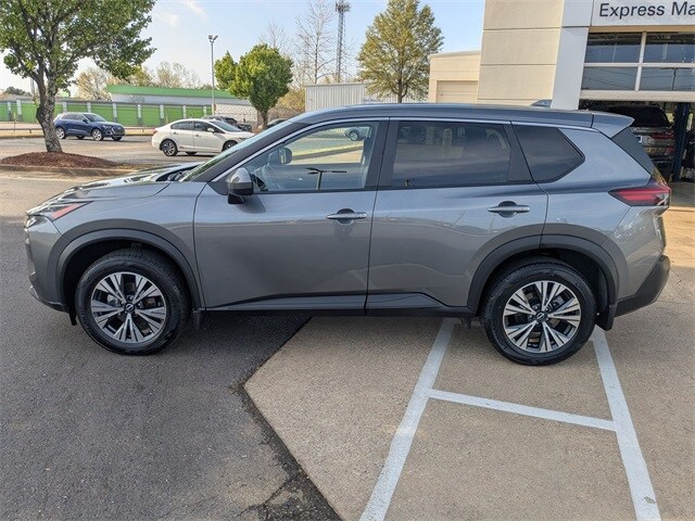 2023 Nissan Rogue SV photo 3