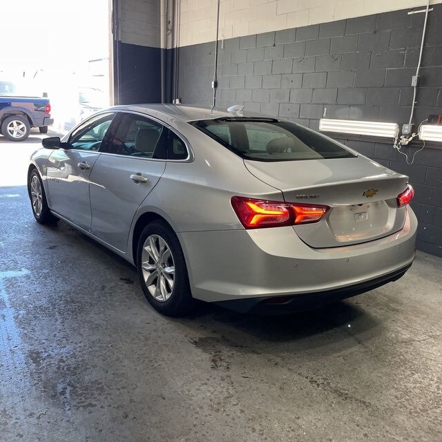 2021 Chevrolet Malibu 1LT photo 3
