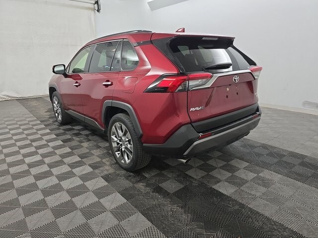 2021 Toyota RAV4 Limited photo 2
