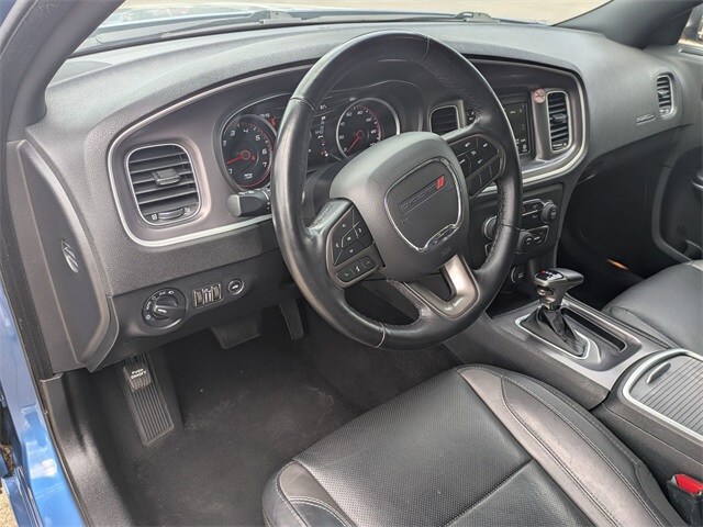 2022 Dodge Charger SXT photo 2