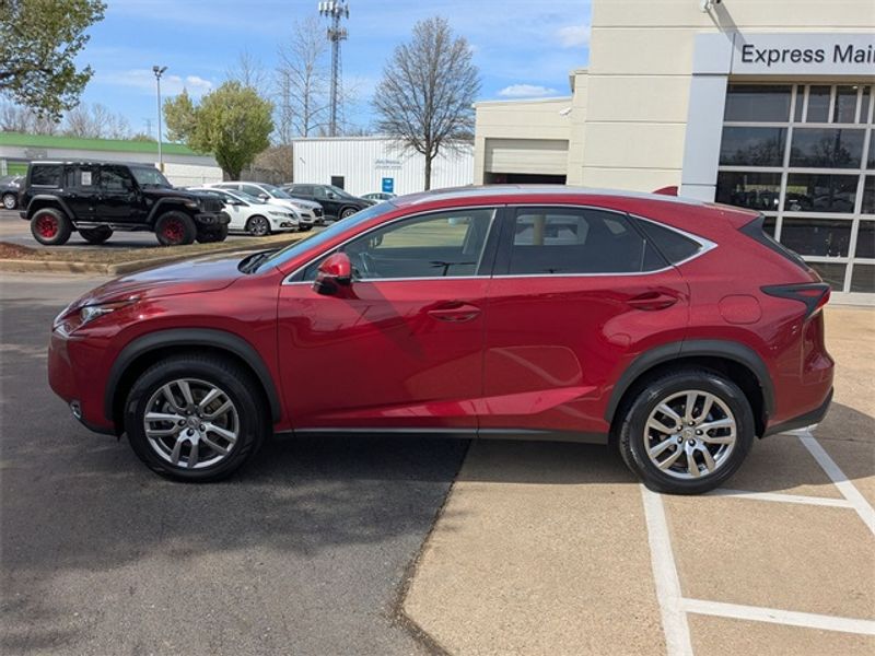 2015 Lexus NX 200t Luxury photo 4