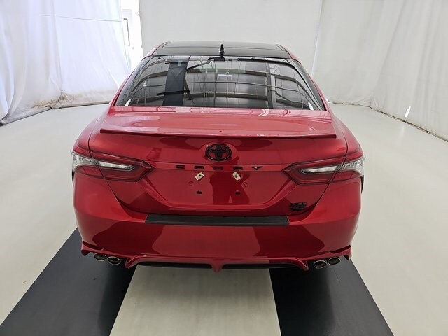 2021 Toyota Camry XSE photo 3