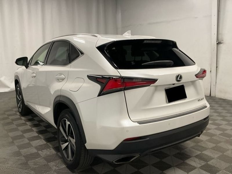 2021 Lexus NX 300 photo 2