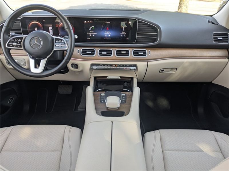 2022 Mercedes Benz GLE 350 photo 2