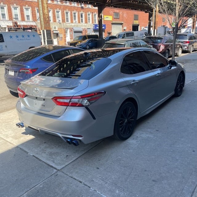 2018 Toyota Camry XSE V6 photo 4