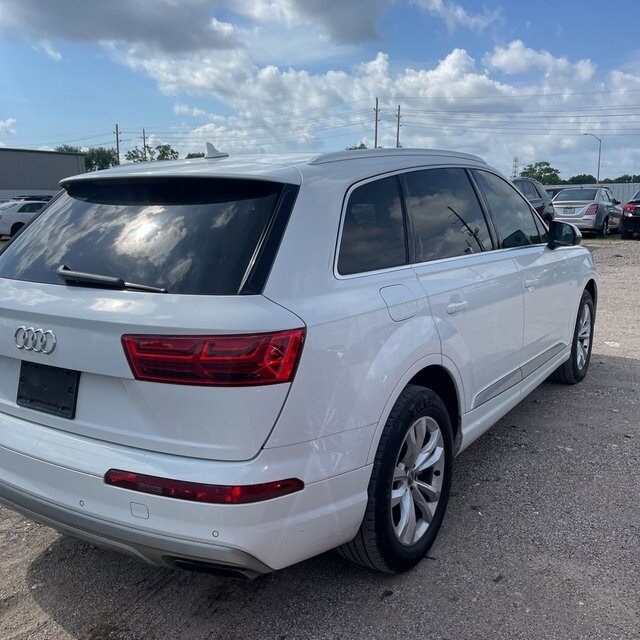 2019 Audi Q7 55 Premium photo 4