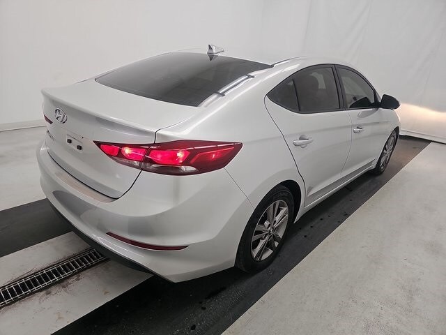 2018 Hyundai Elantra Value Edition photo 4