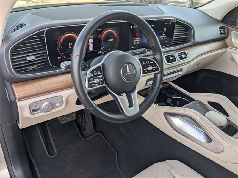 2022 Mercedes Benz GLE 350 photo 3