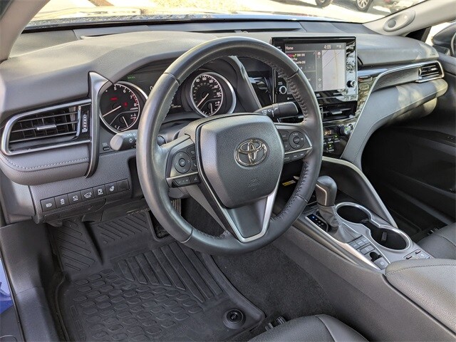 2023 Toyota Camry XLE photo 3