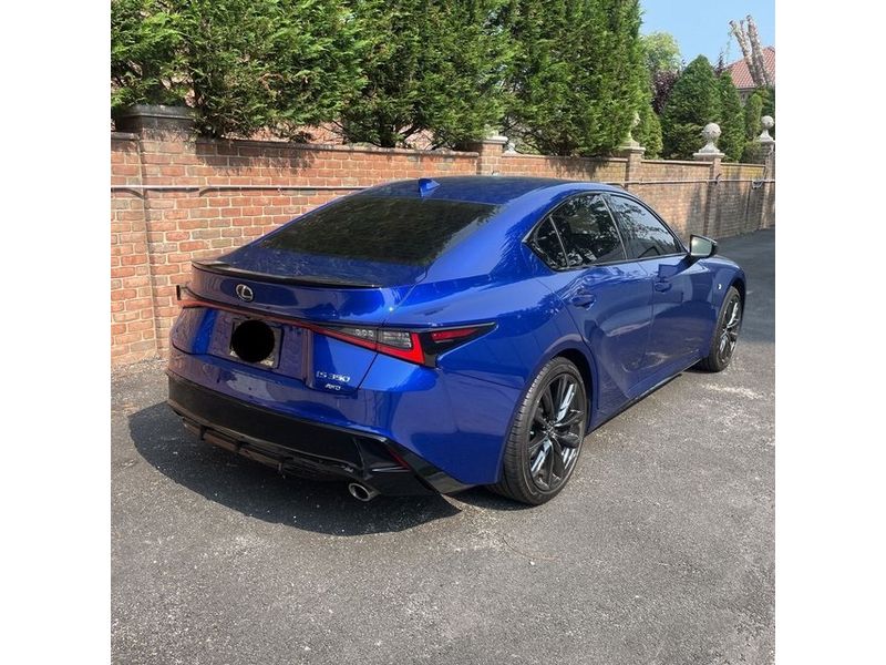 2025 Lexus IS 350 F SPORT photo 4