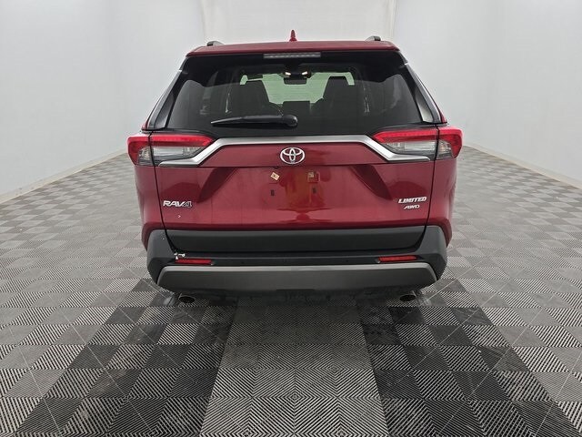 2021 Toyota RAV4 Limited photo 3