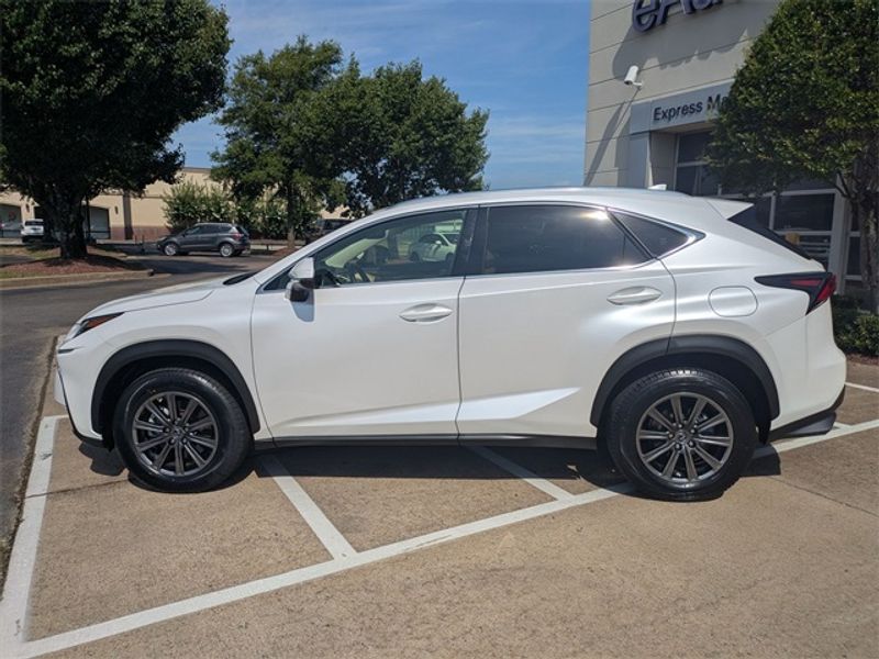 2020 Lexus NX 300 photo 3