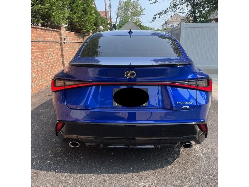 2025 Lexus IS 350 F SPORT photo 3