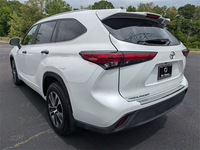 2023 Toyota Highlander XLE photo 4